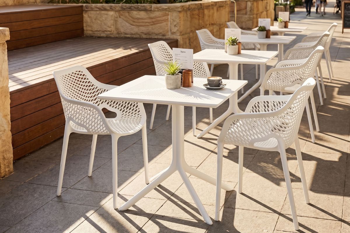 outdoor-ozone-table-xl-chair-white