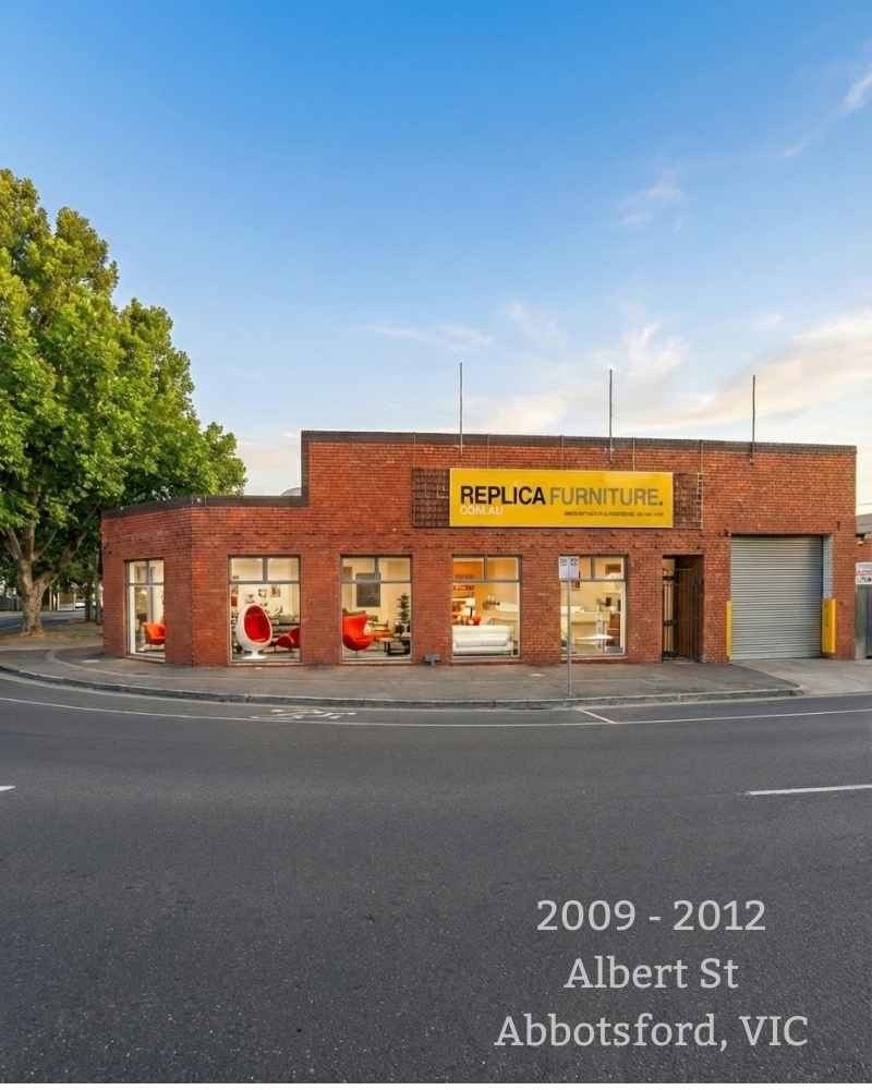 Exterior of the Replica Furniture showroom at 47 Albert St, Abbotsford (2009).